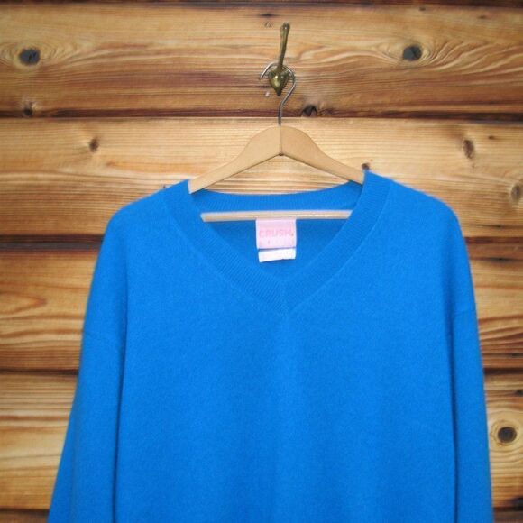 Crush 100 % Cashmere V Neck Sweater - Picture 4 of 9
